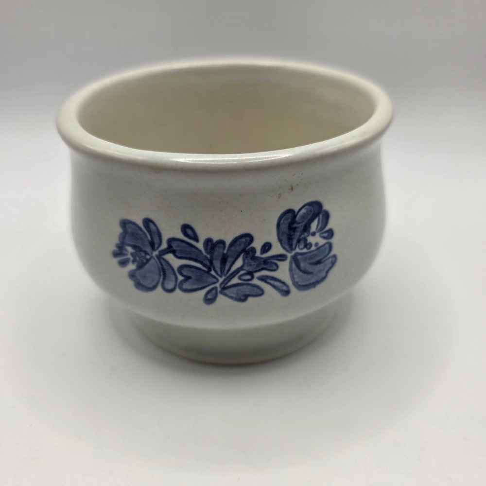 Vintage Pfaltzgraff Yorktowne Blue Floral Stoneware Sugar Bowl Crock 7-22 USA